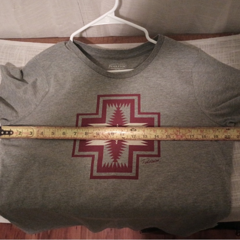 Pendleton Gray Tee with Red Pattern - Picture 4 of 4